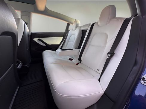 Used 2019 Tesla Model 3 Performance image 18