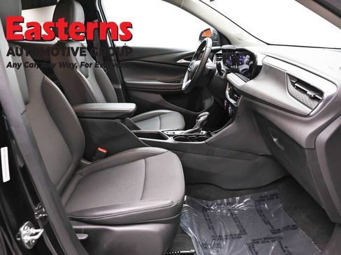 Used 2025 Buick Encore GX Preferred FWD image 23