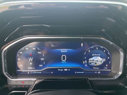 Used 2025 Chevrolet Silverado 1500 LT w/ Z71 Off-Road Package AWD/4WD image 20