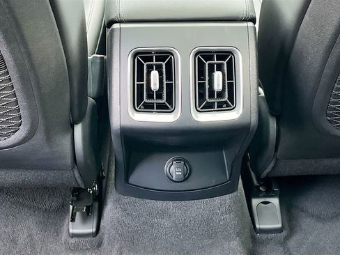 Certified 2025 Kia Sorento S w/ Panoramic Sunroof Package image 24