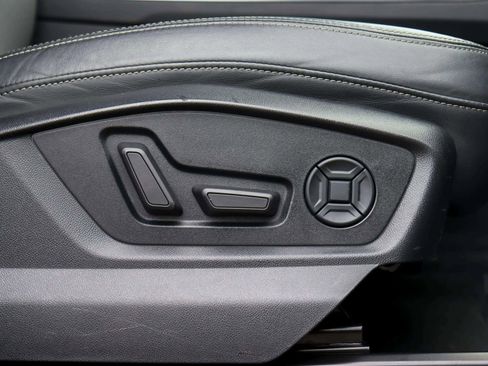 Used 2021 Audi Q8 Premium Plus w/ Premium Plus Package image 40