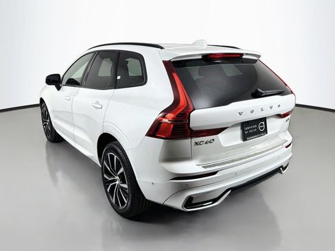Certified 2024 Volvo XC60 B5 Plus w/ Protection Package Premier AWD/4WD image 8