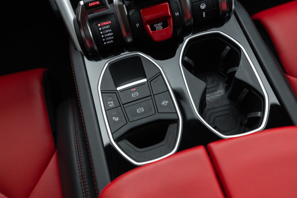 Used 2021 Lamborghini Urus AWD/4WD image 20