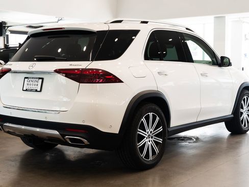 Used 2024 Mercedes-Benz GLE 450 4MATIC image 4