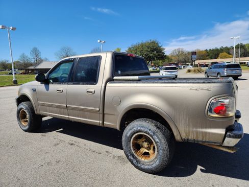 Used 2002 Ford F150 Lariat image 4
