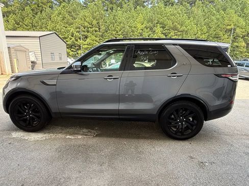 Used 2017 Land Rover Discovery SE AWD/4WD image 4