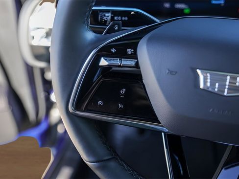 Certified 2025 Cadillac Lyriq Sport image 13