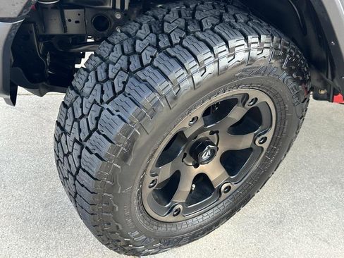 Used 2020 Jeep Gladiator Sport w/ Quick Order Package 24S image 22