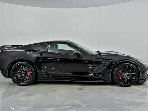 Used 2017 Chevrolet Corvette Z06 RWD image 14