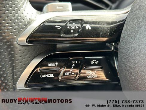 Used 2024 Mercedes-Benz GLC 300 4MATIC image 14