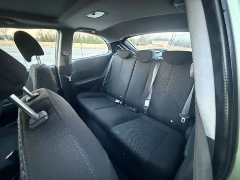 Used 2009 Hyundai Accent SE w/ Premium Equipment Pkg 4 image 10