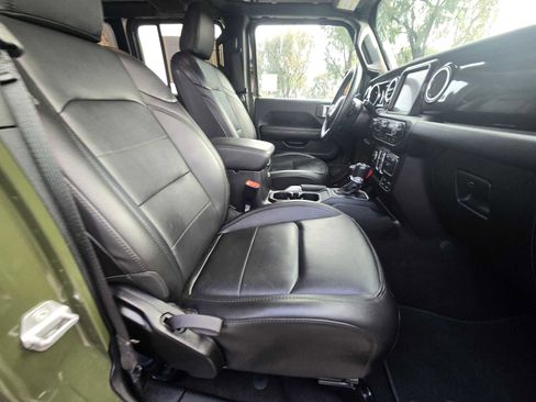 Used 2021 Jeep Wrangler Unlimited Sahara image 11