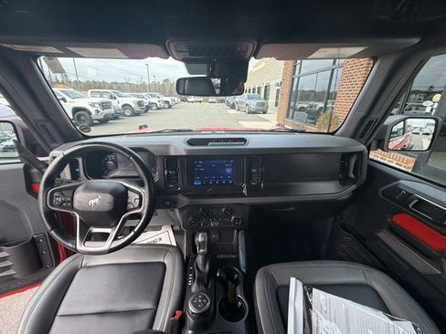 Used 2023 Ford Bronco Black Diamond image 16