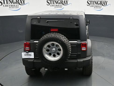 Used 2014 Jeep Wrangler Unlimited Rubicon w/ Connectivity Group AWD/4WD image 23