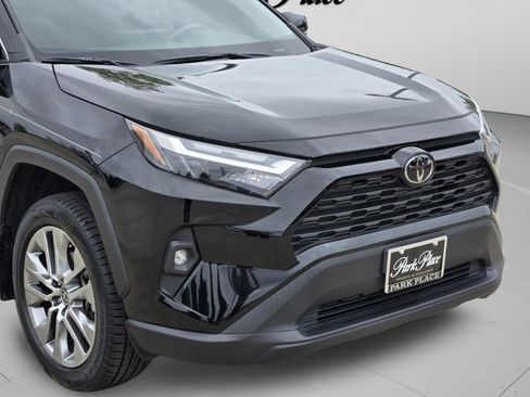 Used 2023 Toyota RAV4 XLE Premium FWD image 32