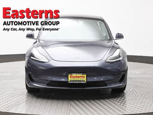 Used 2018 Tesla Model 3 Long Range AWD/4WD image 2