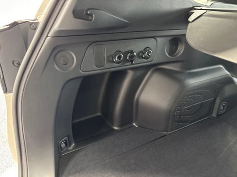 Used 2025 Subaru Forester Premium AWD/4WD image 41