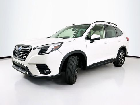 Used 2023 Subaru Forester Limited image 2