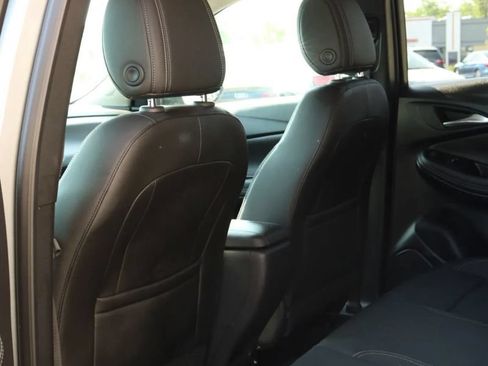 Used 2025 Buick Encore GX Preferred FWD image 30