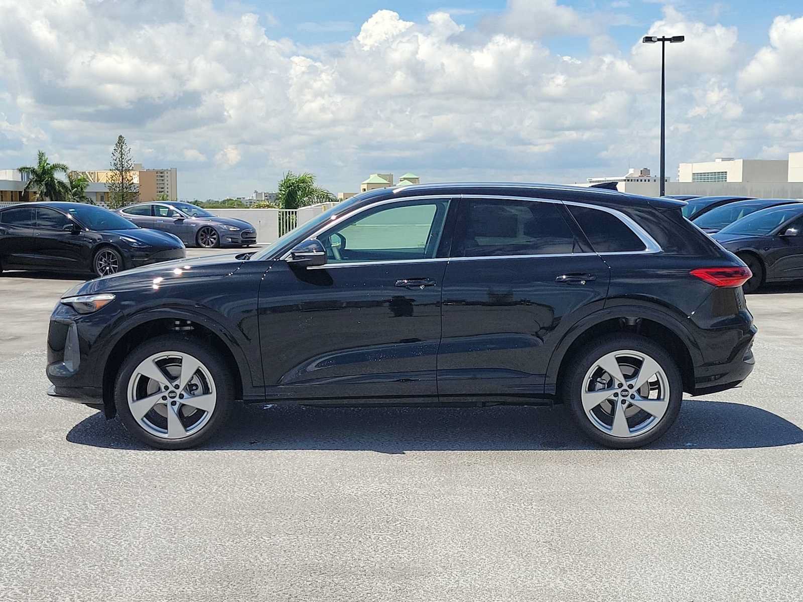 New 2026 Audi Q5 Premium Plus AWD/4WD image 3