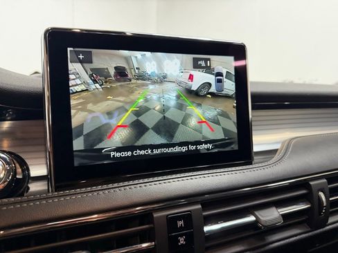 Used 2022 Lincoln Corsair AWD w/ Premium Package image 6