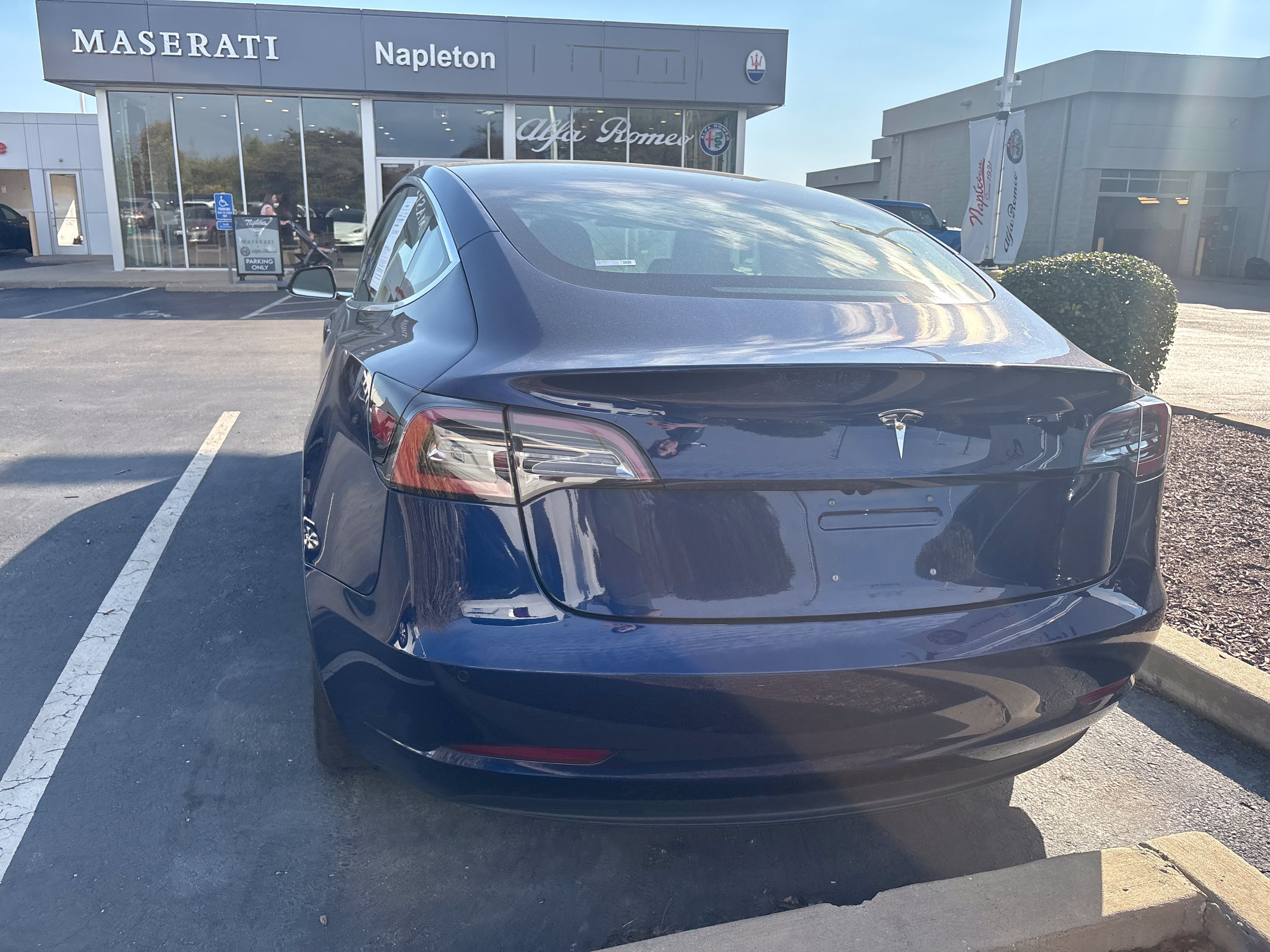 Used 2018 Tesla Model 3 Mid Range RWD image 16