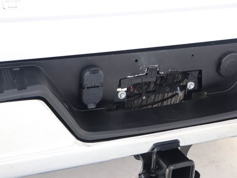 Used 2024 Chevrolet Silverado 2500 LT AWD/4WD image 11