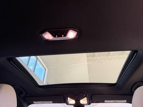 Used 2021 BMW 330i M SPORT w/ Executive Package image 22