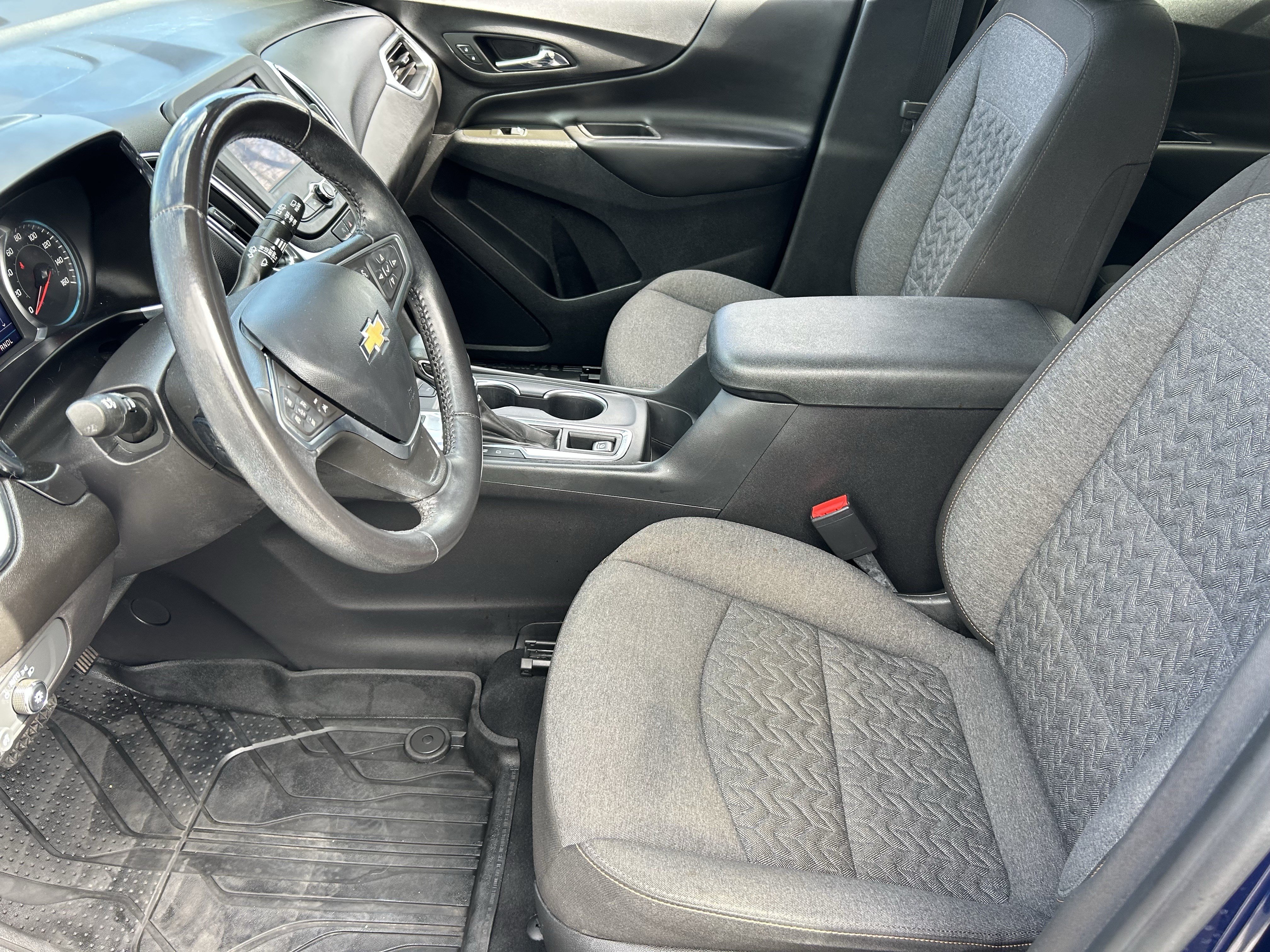 Used 2022 Chevrolet Equinox LT AWD/4WD image 17
