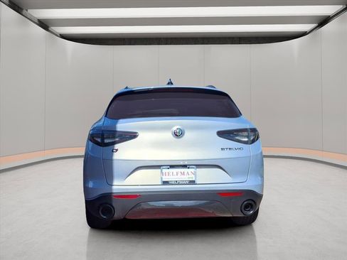 New 2025 Alfa Romeo Stelvio Sprint image 5