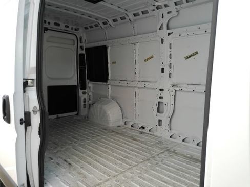 Used 2025 RAM ProMaster 3500 w/ Convenience Group FWD image 6