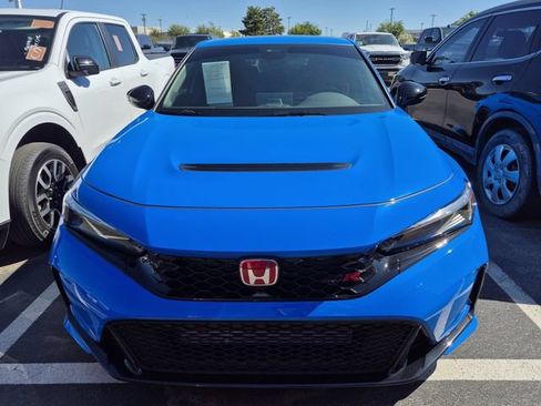 Used 2025 Honda Civic Type R image 2