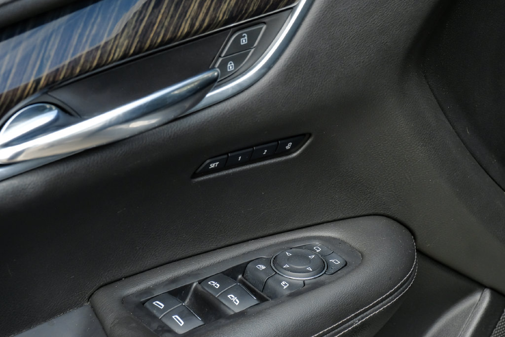 Used 2020 Cadillac XT6 Premium Luxury FWD image 52