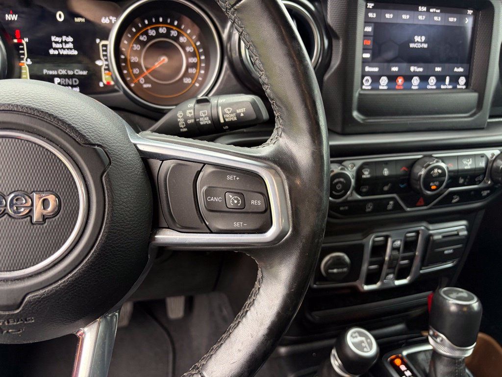 Used 2020 Jeep Wrangler Unlimited Sahara AWD/4WD image 16