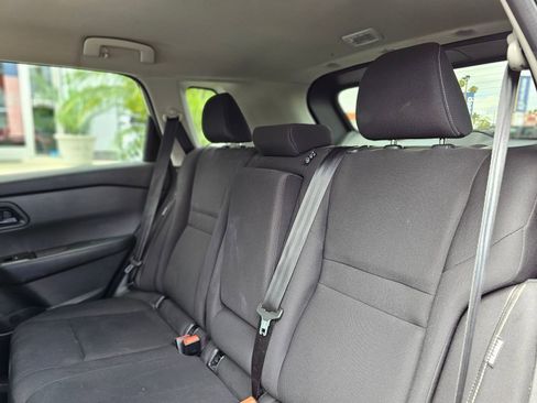 Used 2024 Nissan Rogue S FWD image 21