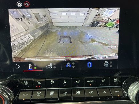 New 2026 GMC Canyon Denali image 15