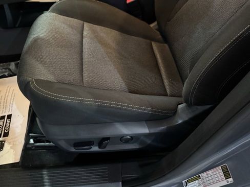 Certified 2025 Nissan Rogue SV image 14