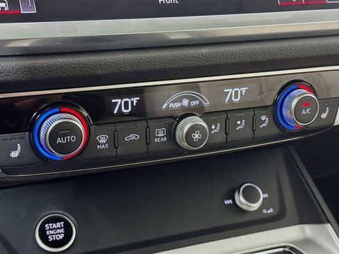 Certified 2024 Audi Q3 2.0T Premium Plus image 21