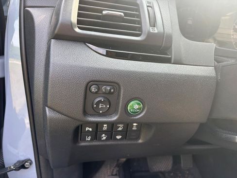 Used 2025 Honda Ridgeline Black Edition image 26