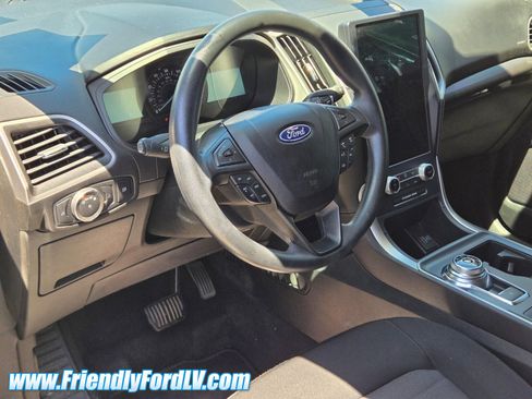 Used 2023 Ford Edge SE w/ Black Appearance Package AWD/4WD image 6
