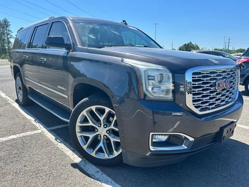 Used 2018 GMC Yukon XL Denali w/ Open Road Package AWD/4WD image 1