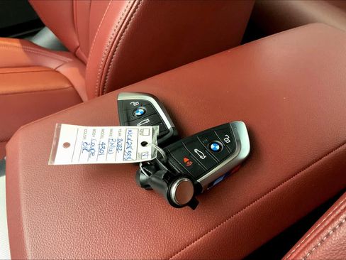 Used 2022 BMW 430i Coupe w/ M Sport Package image 13