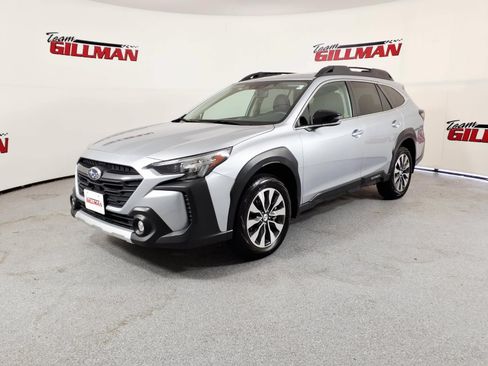 Used 2025 Subaru Outback Limited AWD/4WD image 6