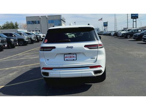 Used 2023 Jeep Grand Cherokee L Overland RWD image 7