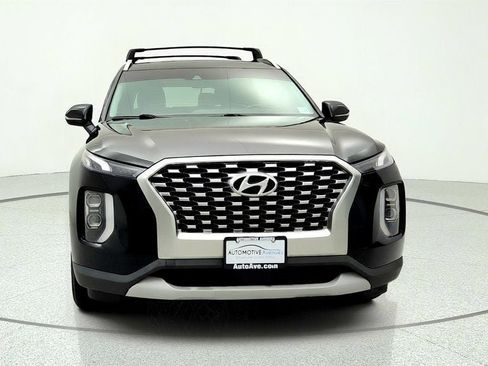 Used 2022 Hyundai Palisade SEL FWD image 2