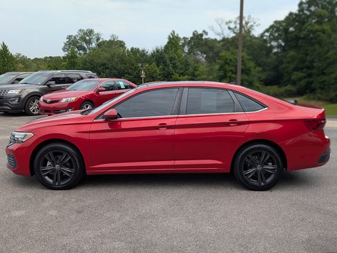 Used 2022 Volkswagen Jetta SE w/ Panoramic Sunroof Package FWD image 6