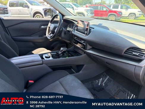Used 2025 Nissan Rogue SV AWD/4WD image 36
