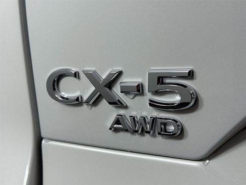 New 2025 MAZDA CX-5 Carbon Edition image 11