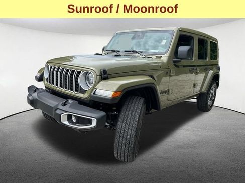 Used 2026 Jeep Wrangler Unlimited Sahara w/ Safety Group AWD/4WD image 5
