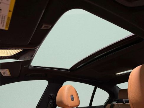 Used 2019 BMW 530i xDrive image 24